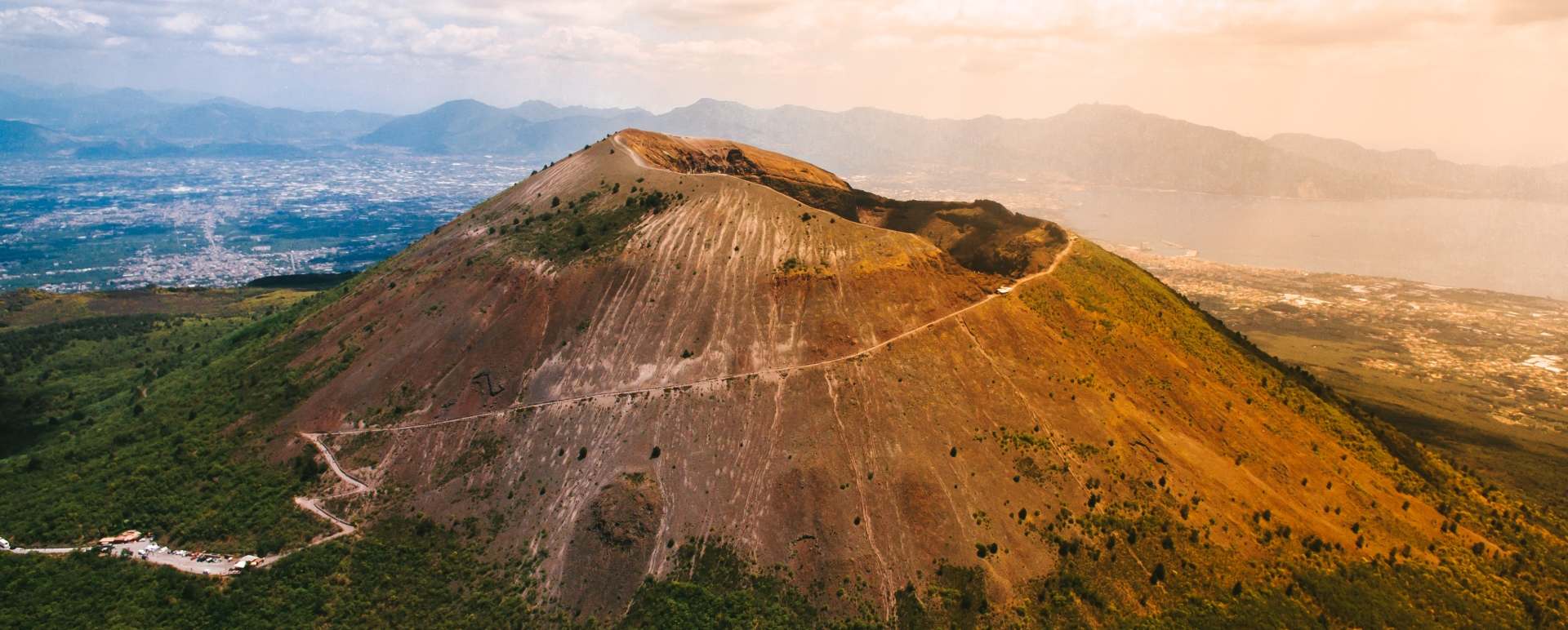 Hiking and wine tasting on Mount Vesuvius