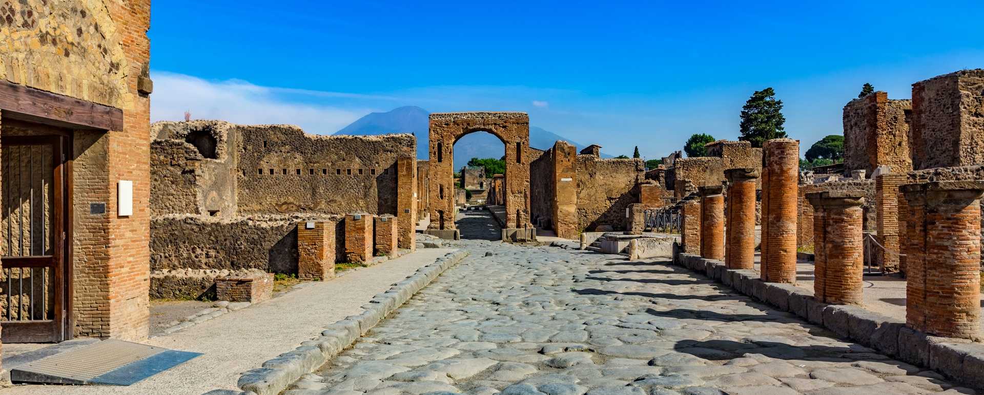 Visit Pompeii