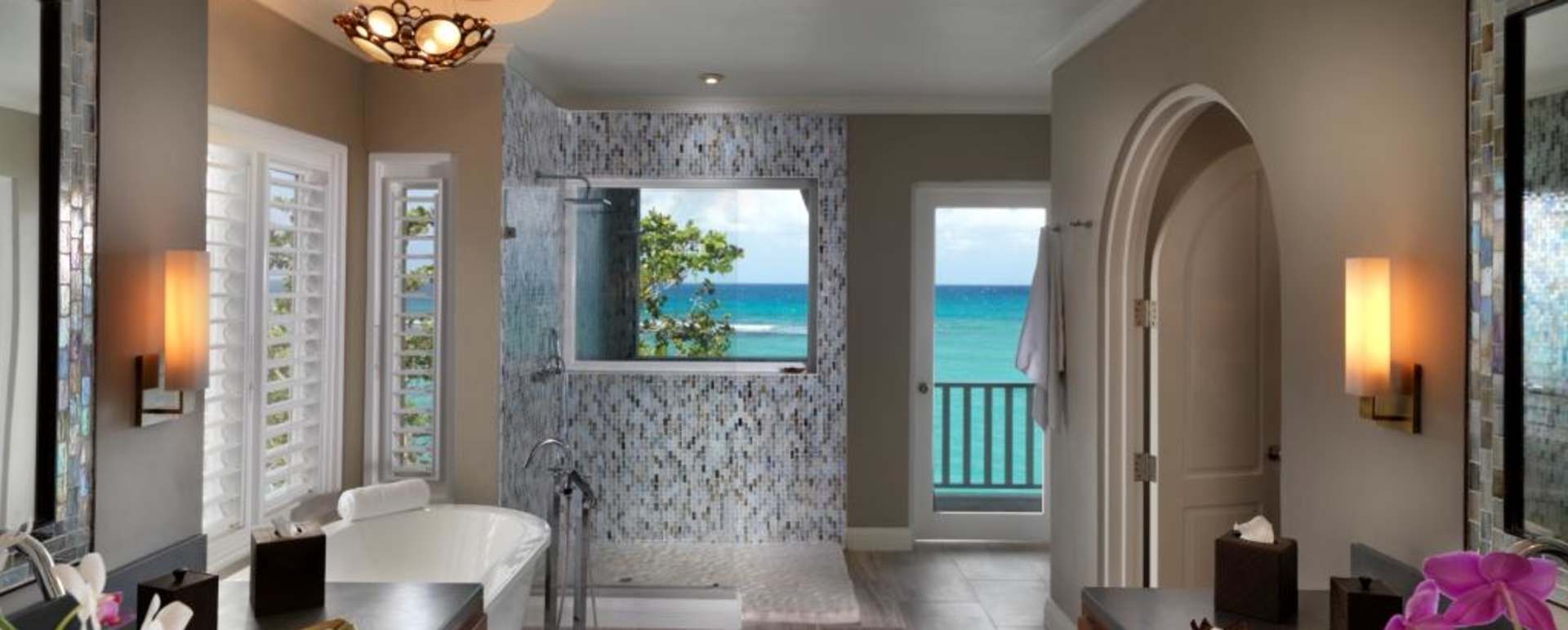 Cottage 7  Bathroom 
