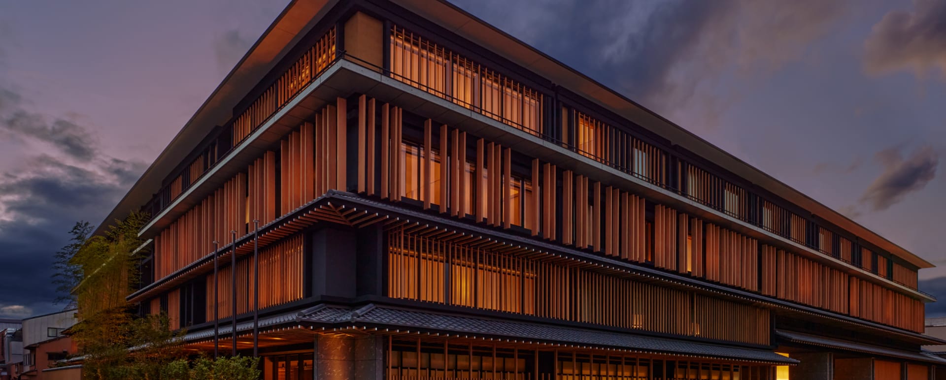 Dusit Thani Exterior 