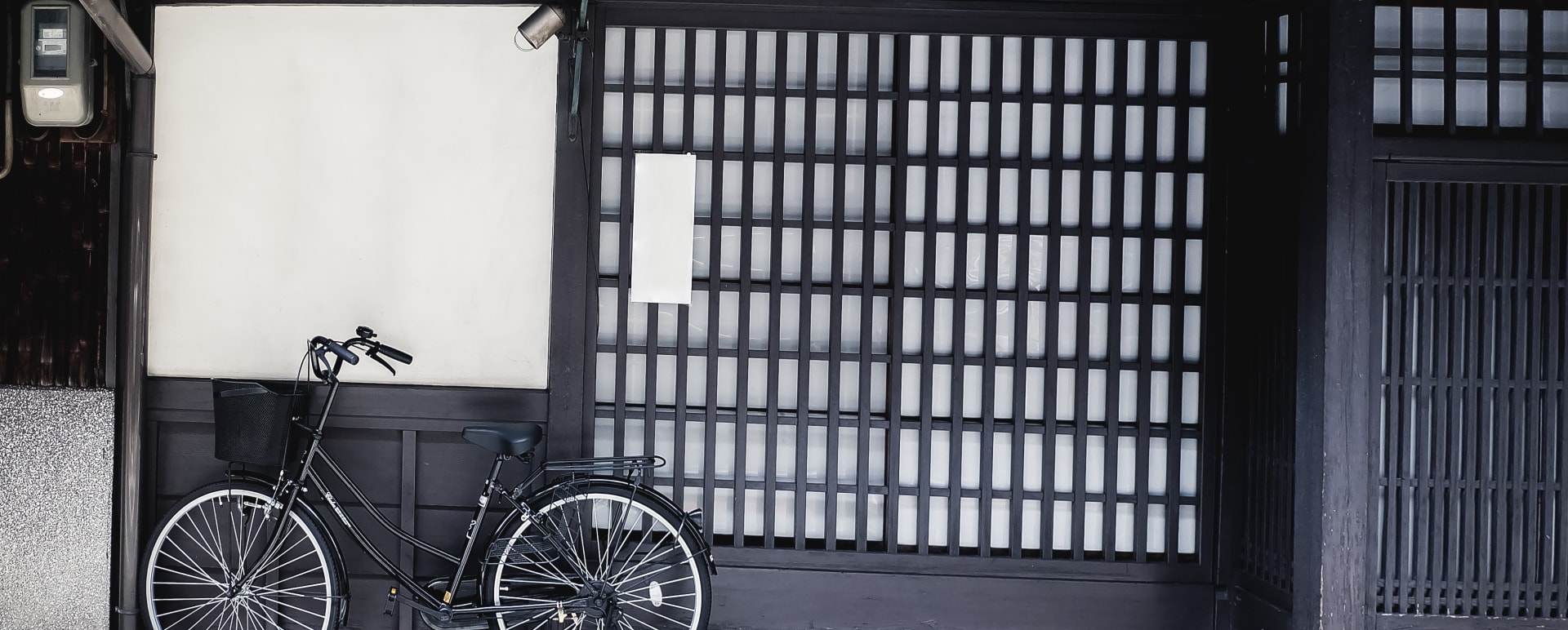 Cycling Tokyos Hidden Backstreets