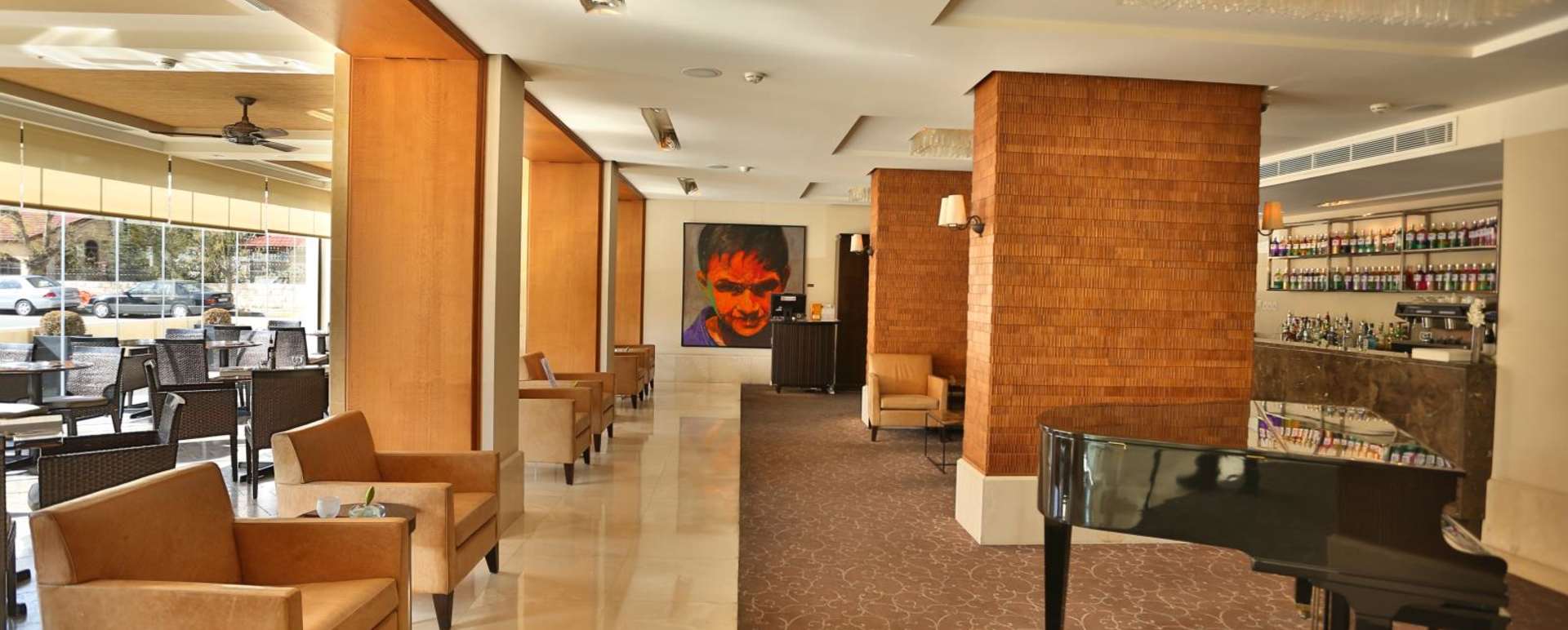 Lounge and Trattoria - Al Qasr Metropole