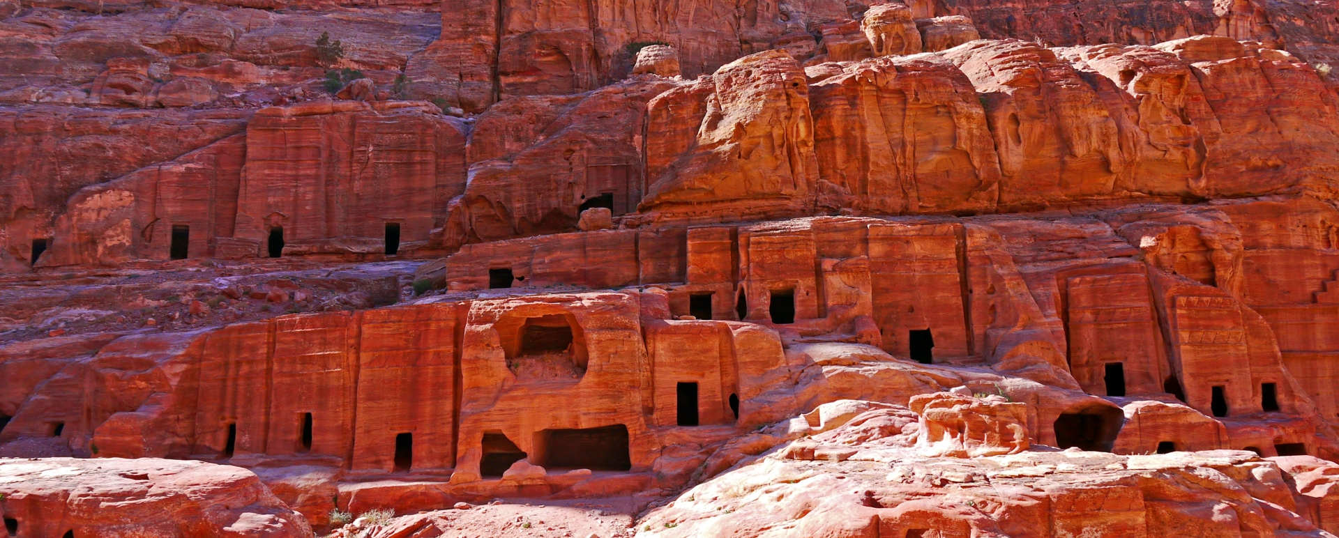 Petra Tombs - Jordanian Adventure