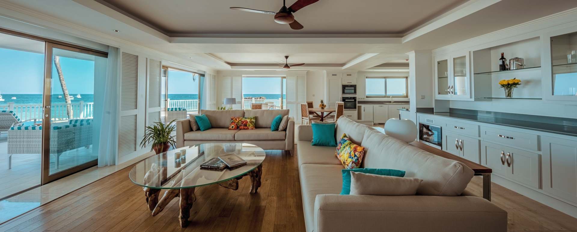 Apartment lounge