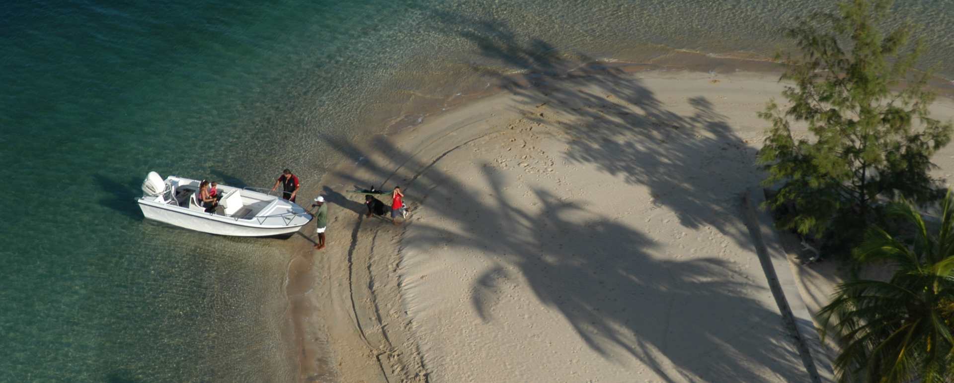 Boat at Manda Bay 