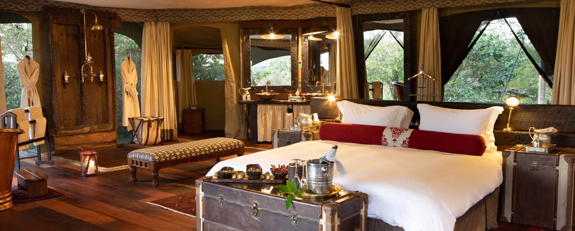 Tented suite 