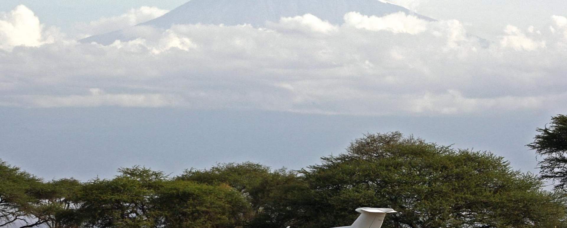 Airstrip - Ol Donyo  Lodge