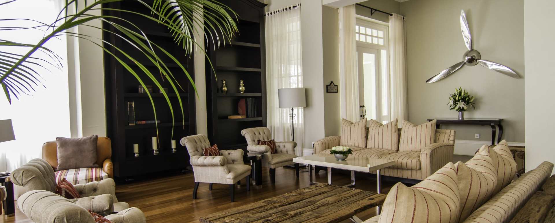 Hemingways Residents Lounge 