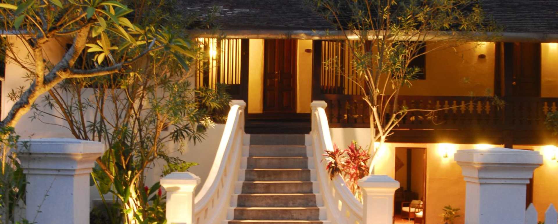 Hotel by night - 3 Nagas by Alila