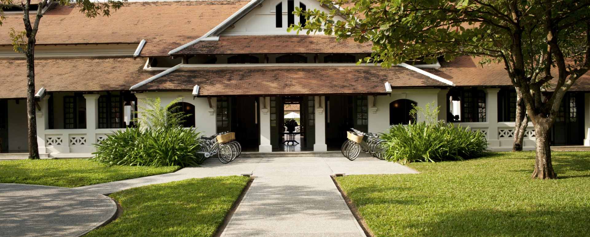 Main Entrance - Amantaka