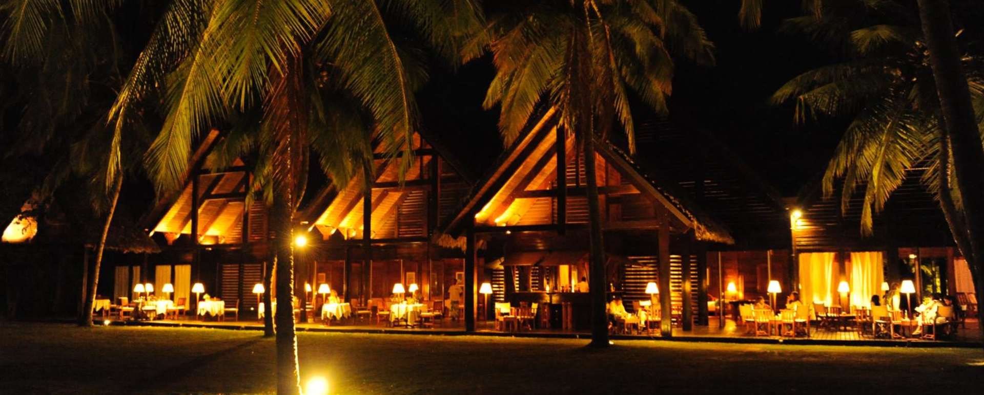 Restaurant at night - Anjajavy l'hotel