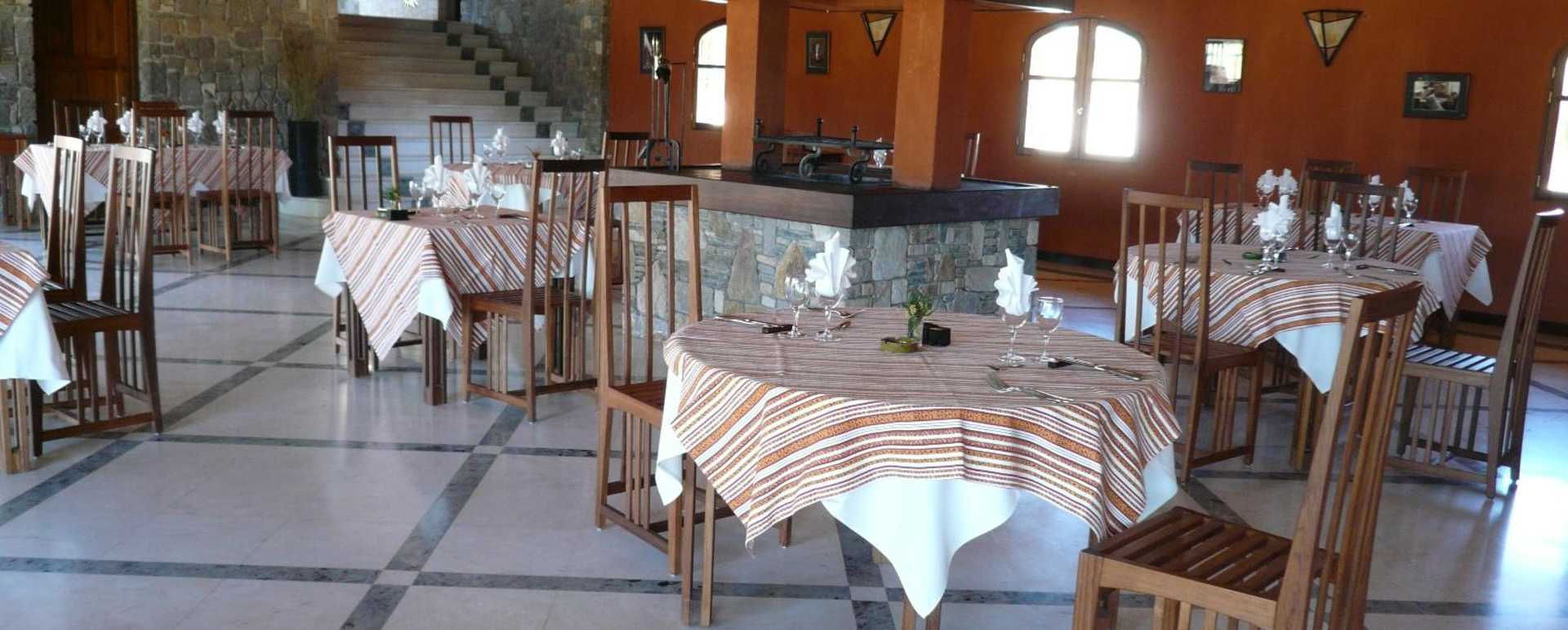 Dining area - Jardin du Roy