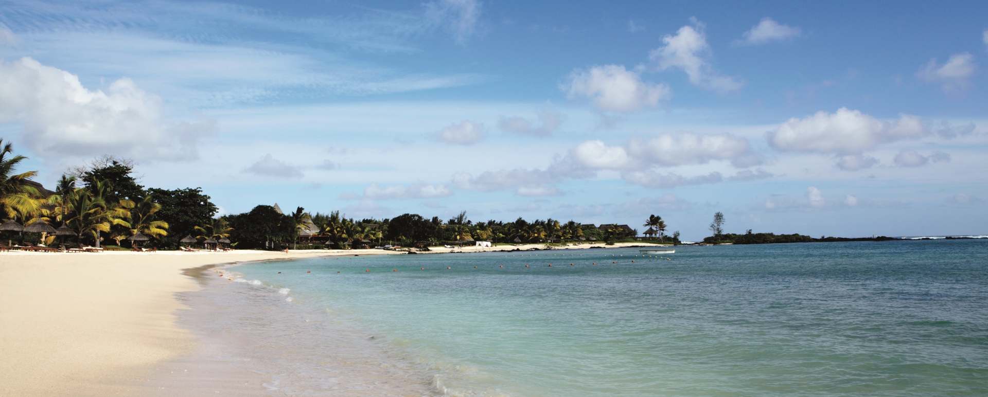 Shanti Maurice beach 