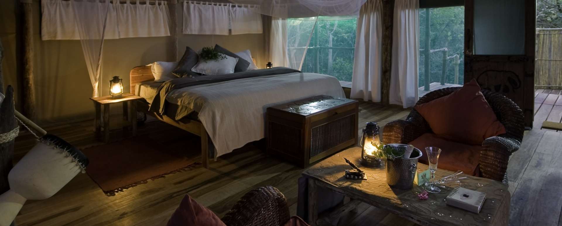 Tented Bedroom - Mvuu Lodge