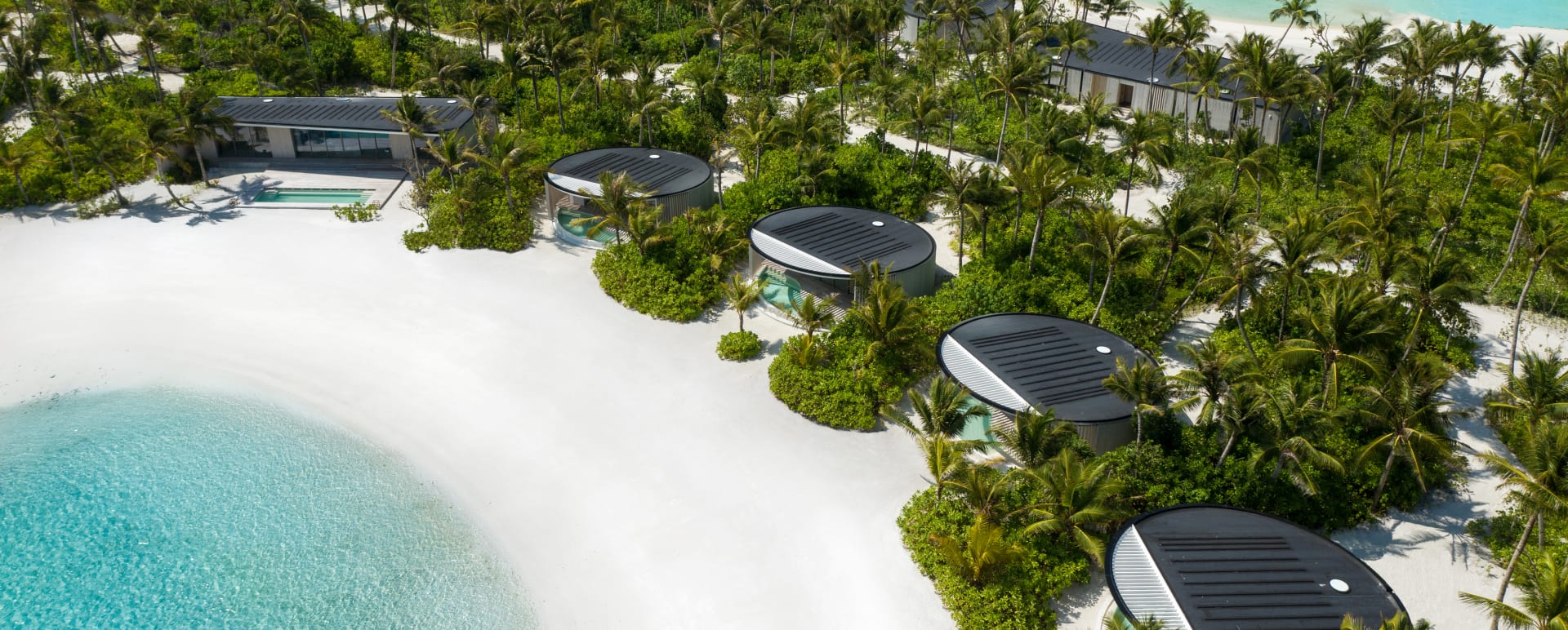 The Ritz-Carlton Maldives Fari Islands - Beach Co  