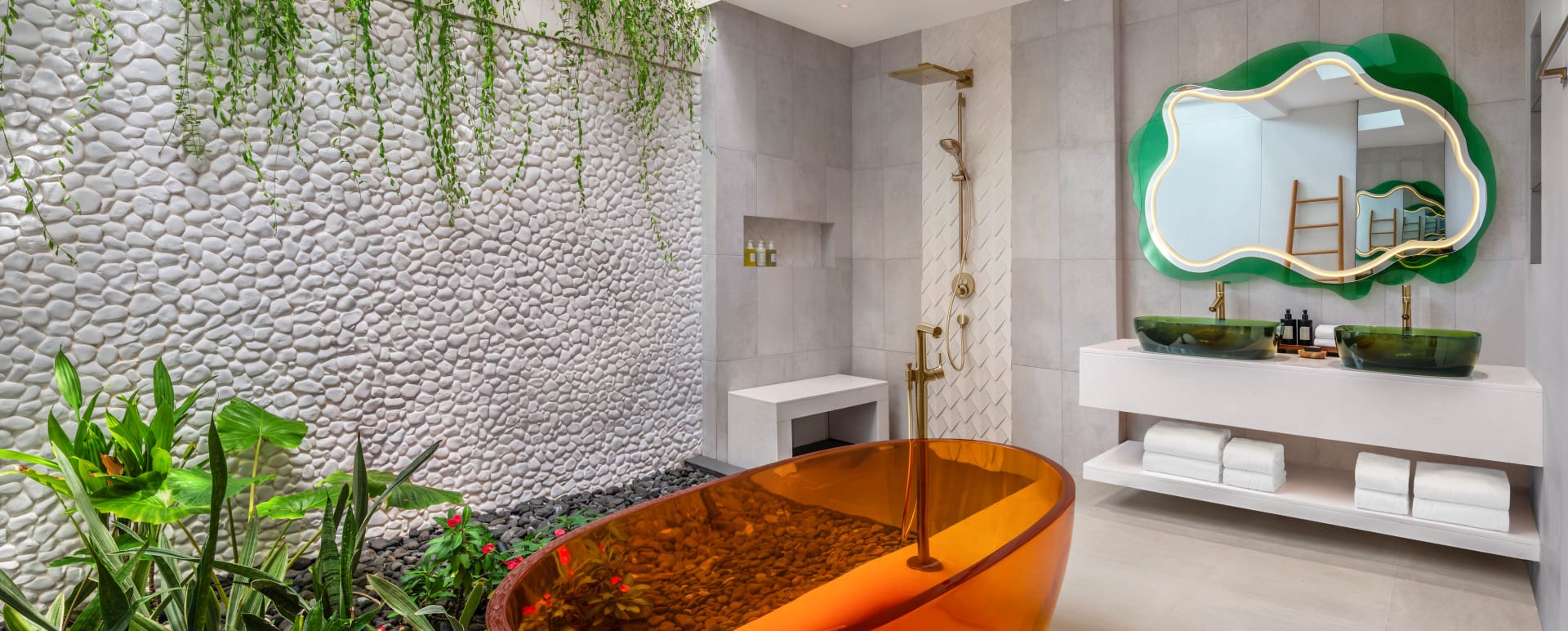 BeachVillaBathroom 