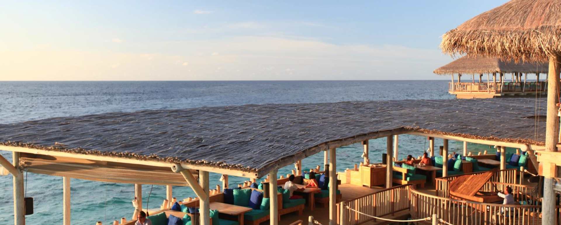 Deck - Six Senses Laamu 