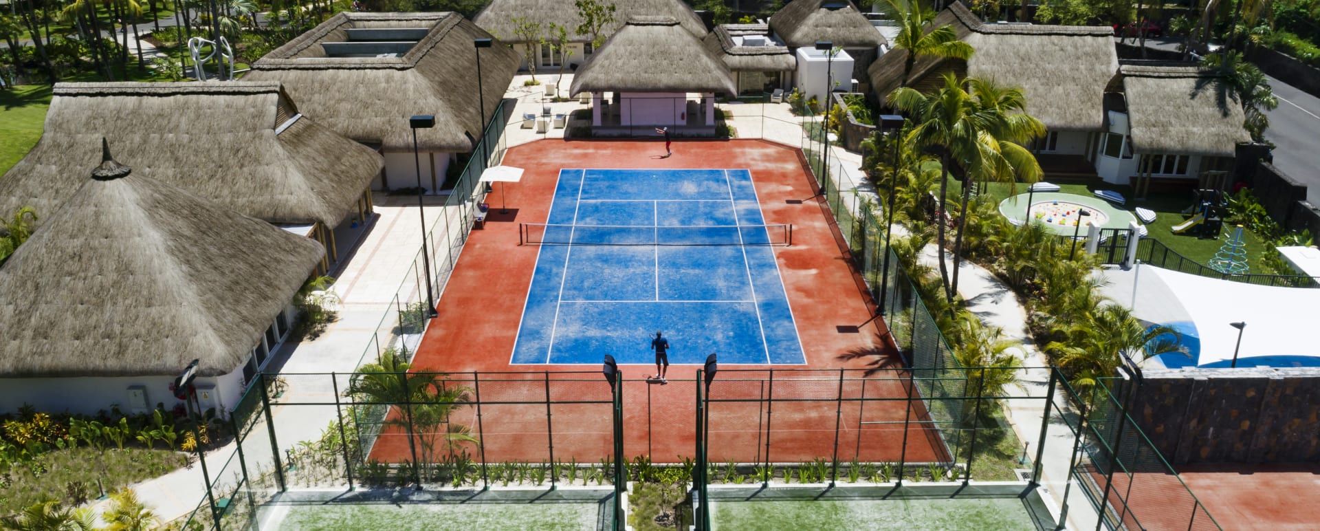 ClubOneTennisCourt 