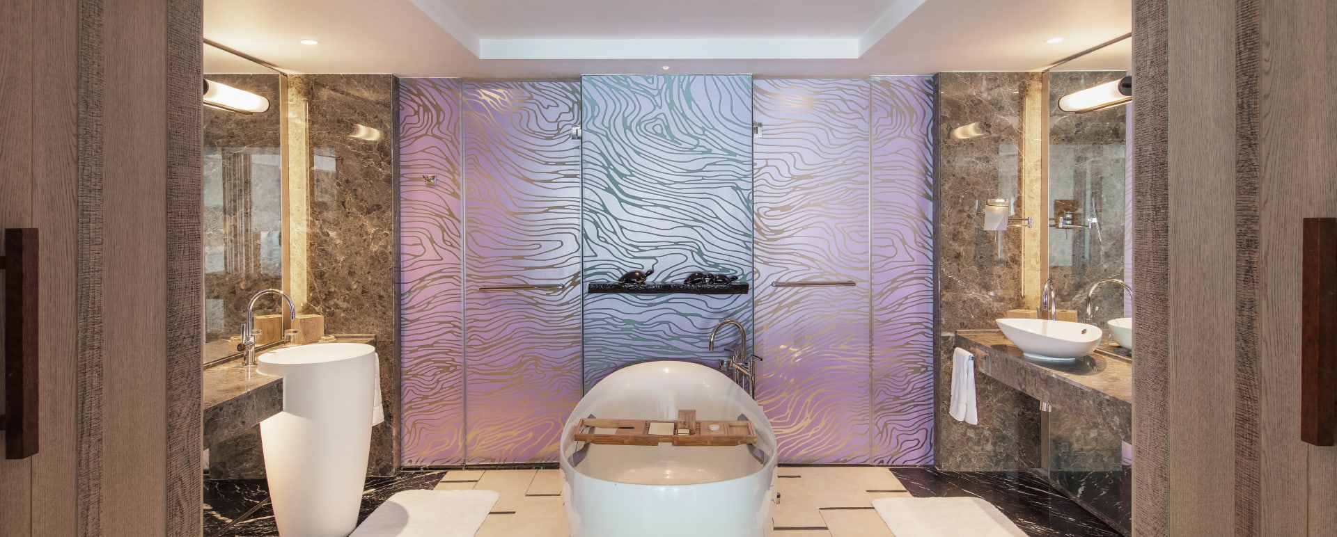 Frangipani Family Beachfront Suite Bathroom 