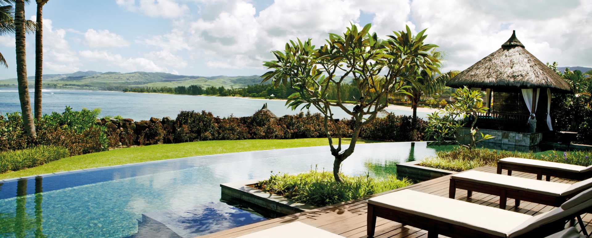 Presidential Villa Pool Area 