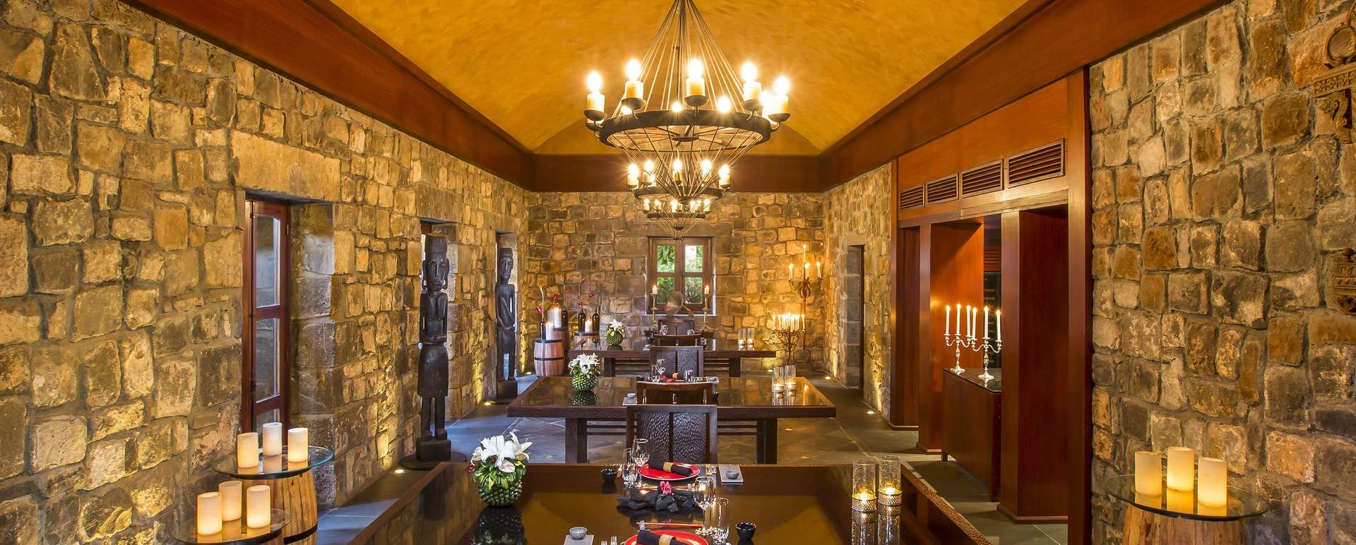 The Gunpowder Room - The Oberoi Mauritius