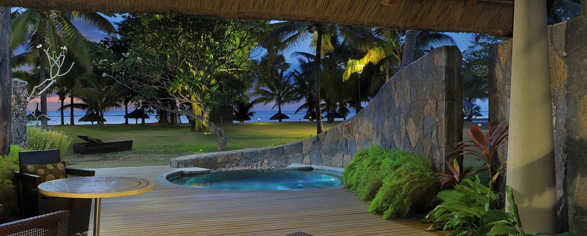 Beachfront Suite with Pool