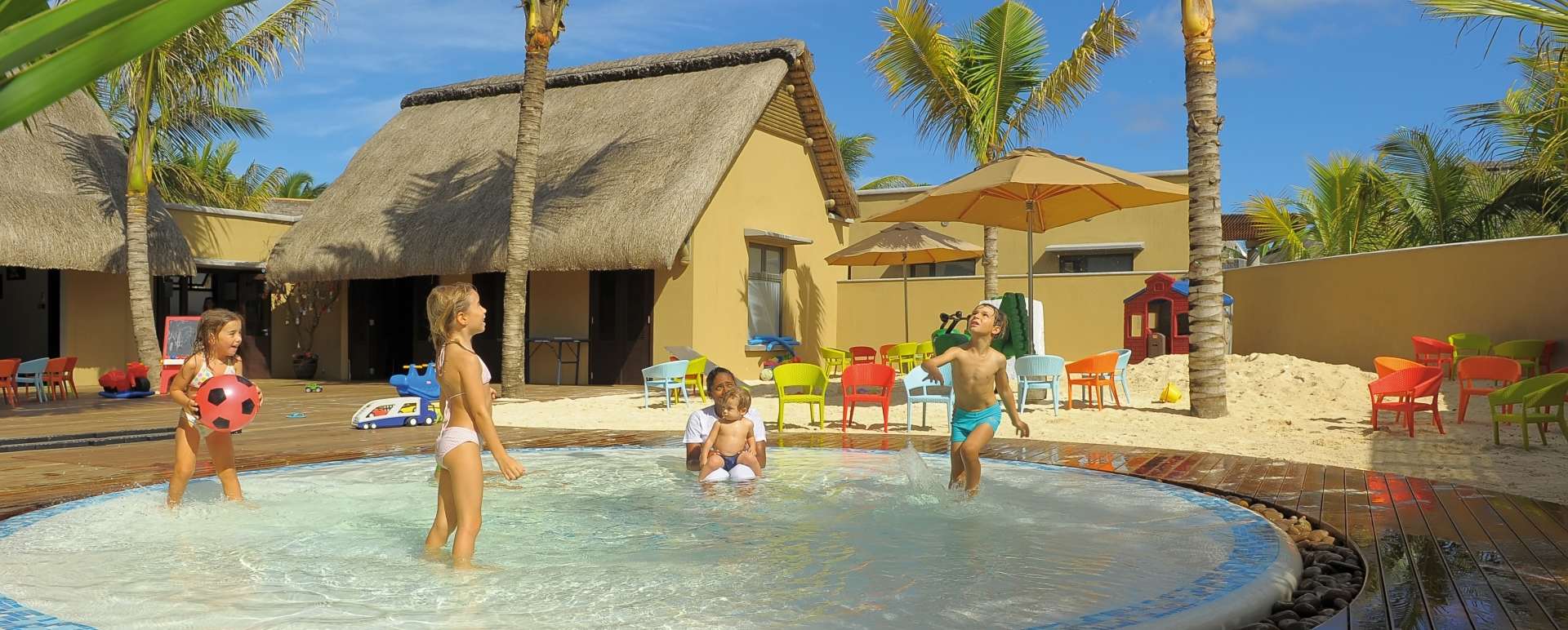 Mini Club Pool