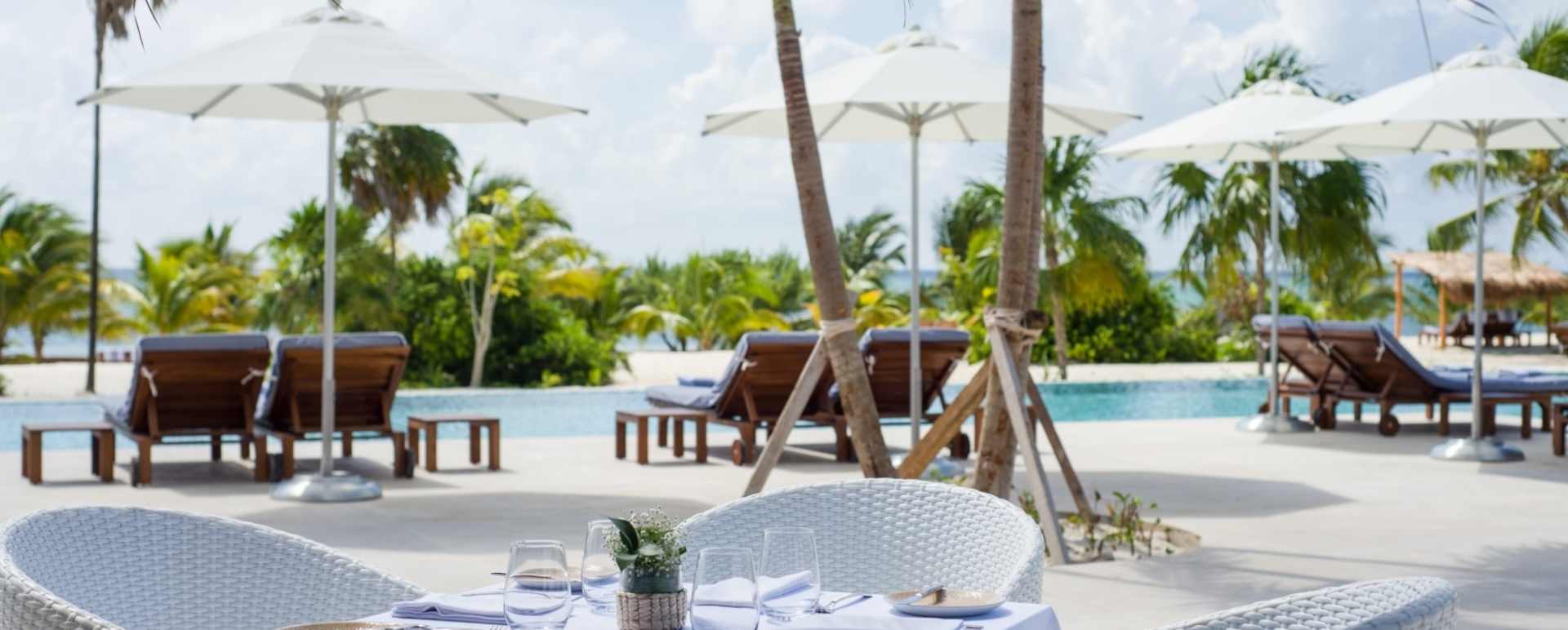 Poolside dining