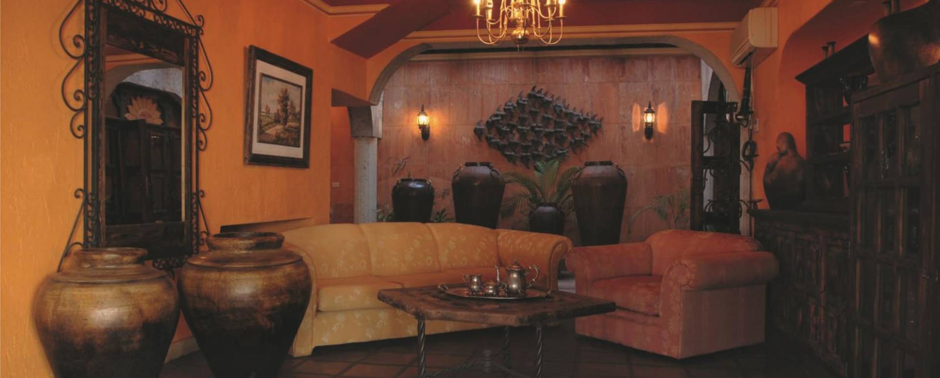 Sitting Room - Posada de las Flores La Paz