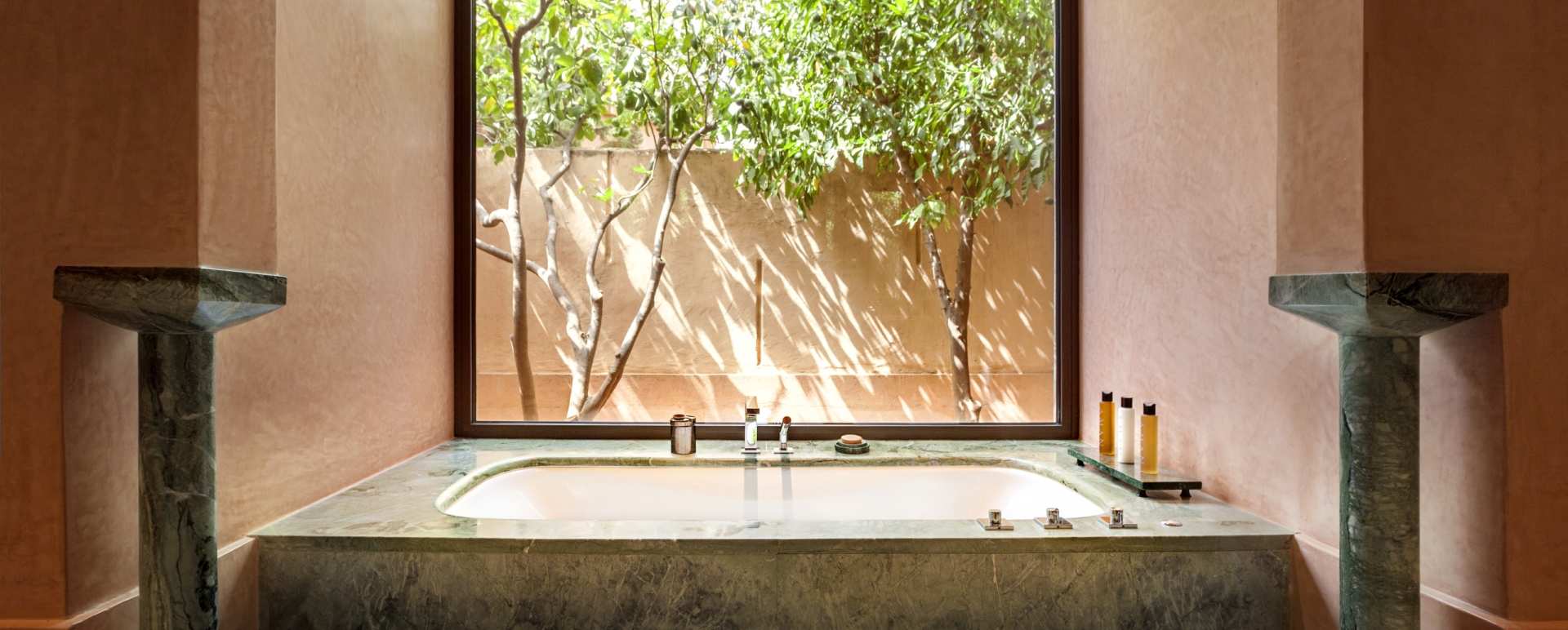 Pavilion bathroom - Amanjena