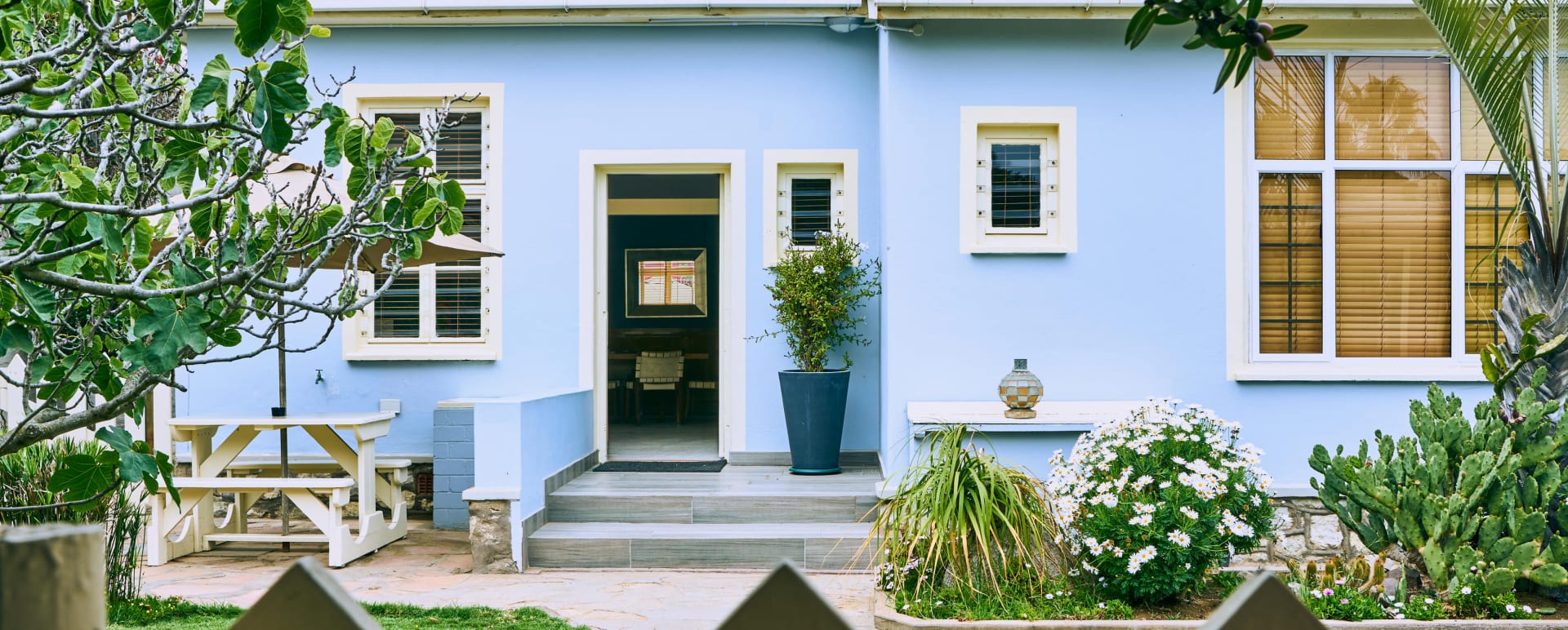 Villa exterior 