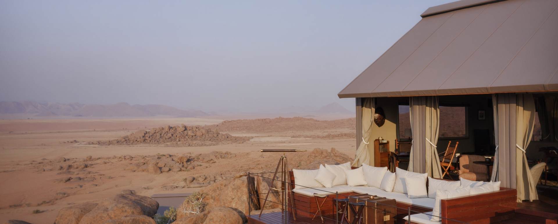 Main area and views 