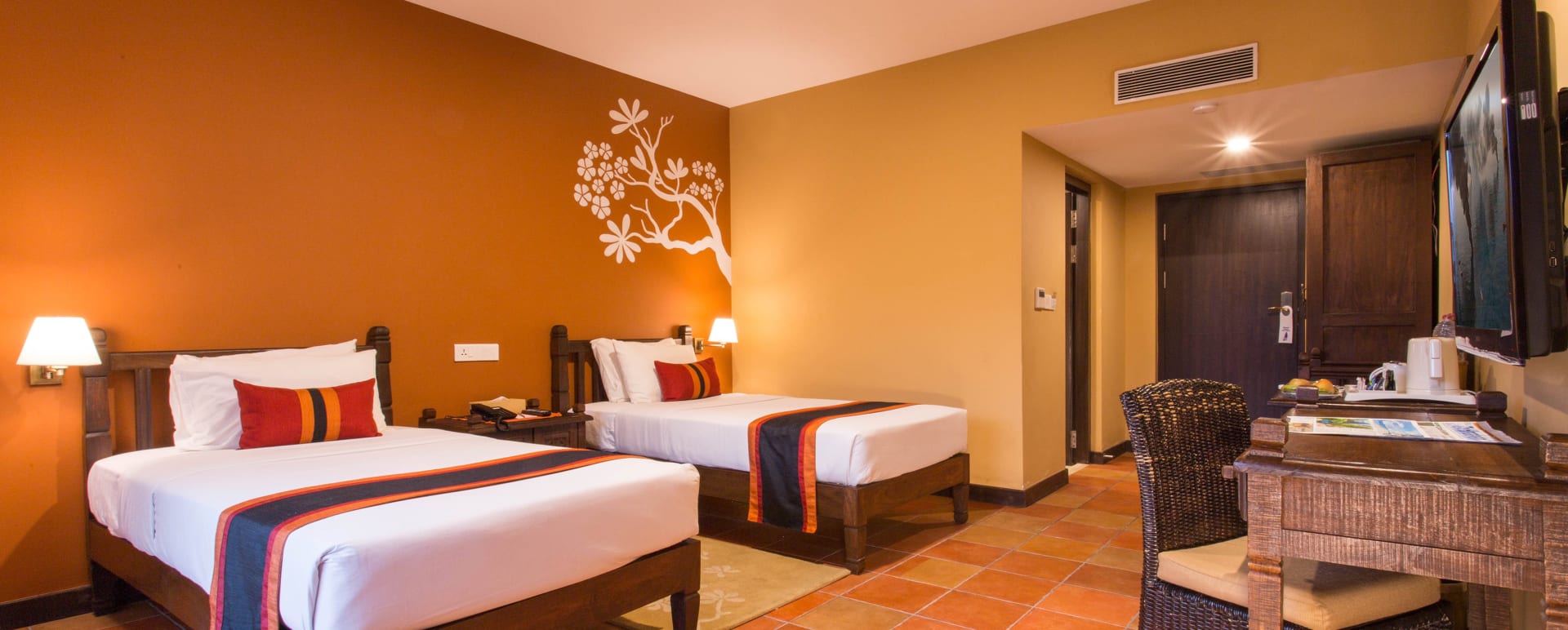 Twin Bedroom 