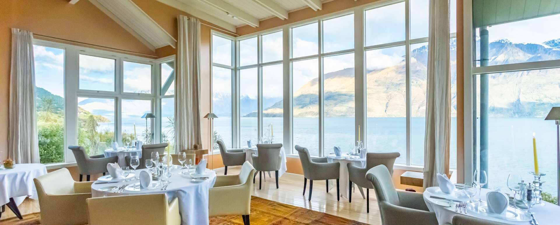 Dining Room - Matakauri Lodge 