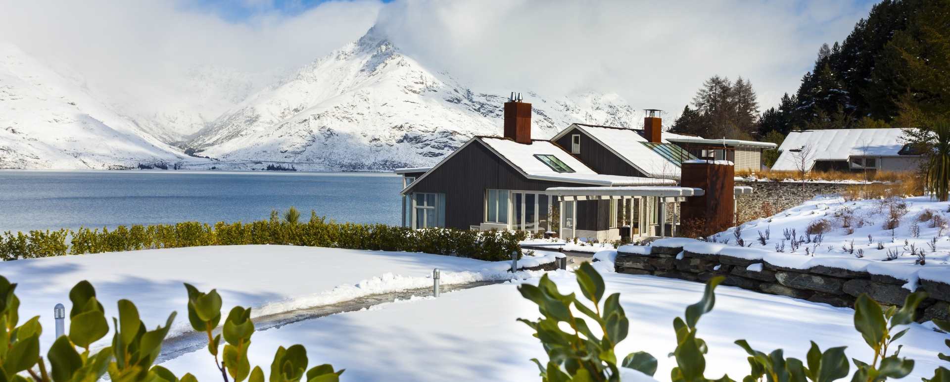 Lodge in the winter - Matakauri Lodge 