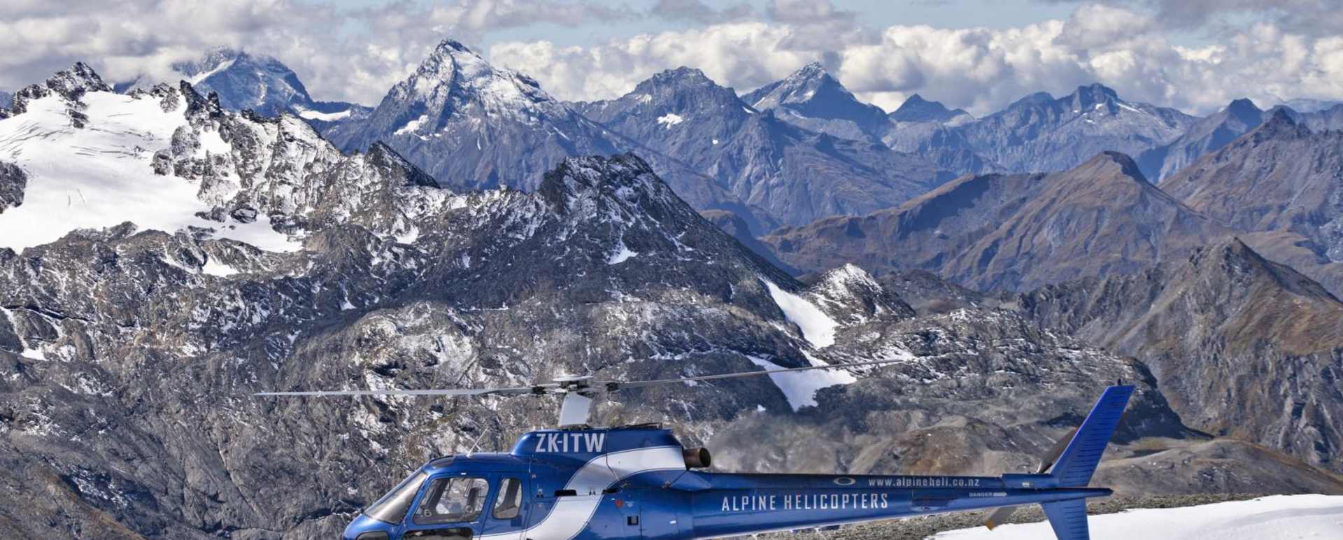 Helicopter - Minaret Station