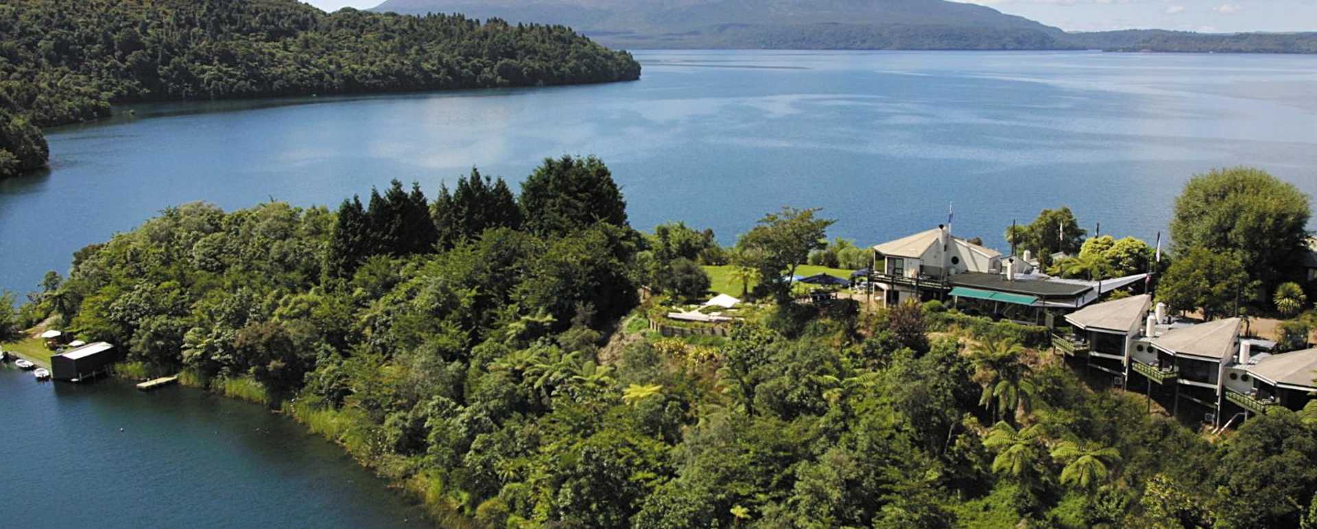 Lake Tarawera - Solitaire Lodge