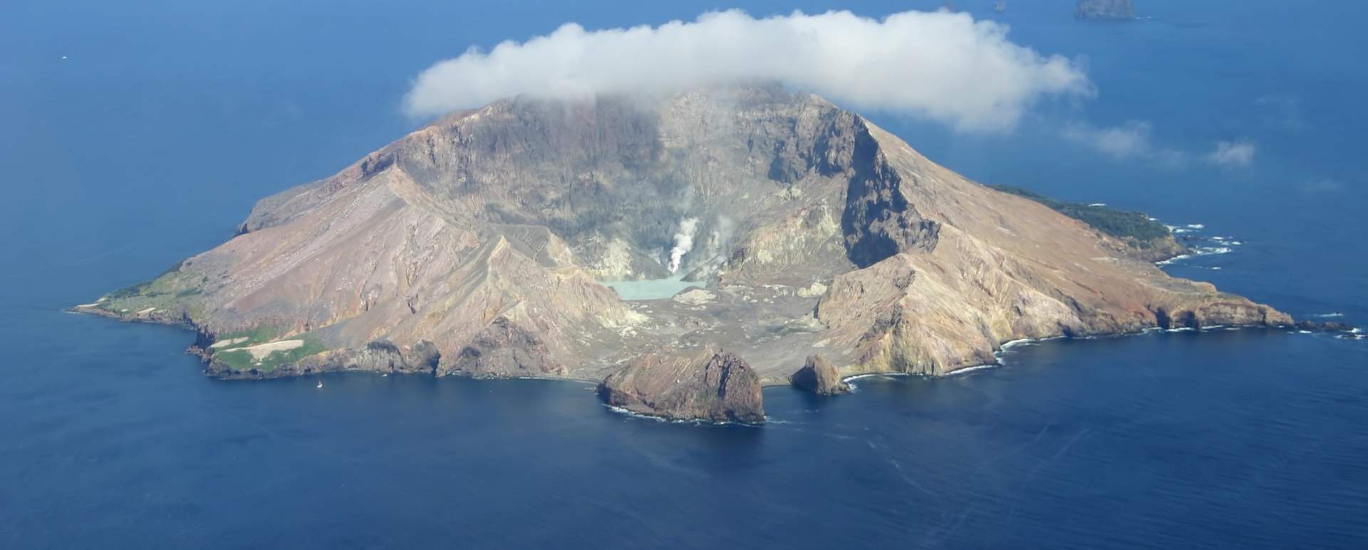 White Island 