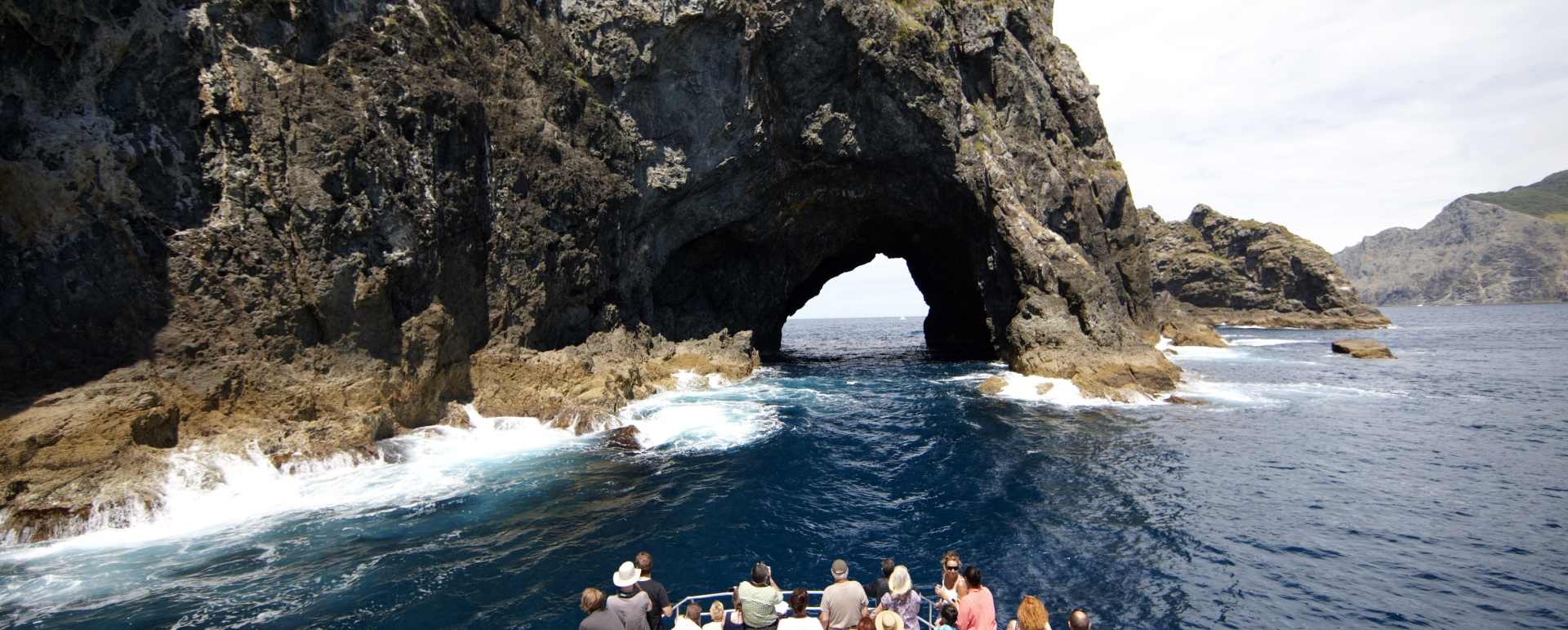 Hole in the Rock Cruise, Bay of Islands 