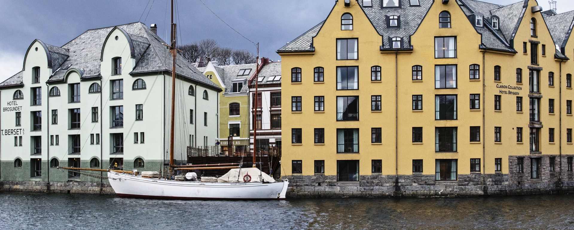 Exterior - Hotel Brosundet