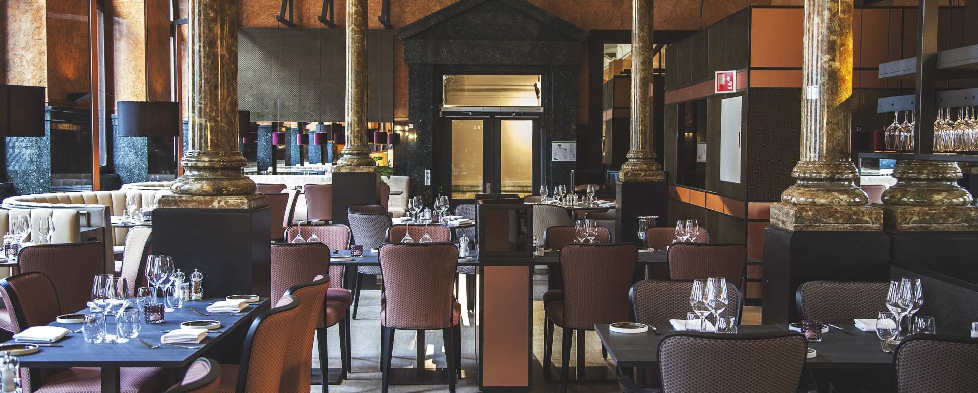 Hotel restaurant 