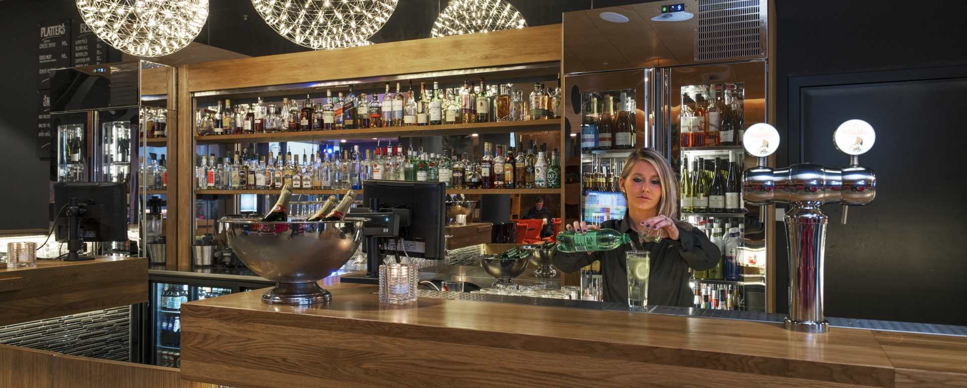 Hotel Bar - Thon Hotel Lofoten
