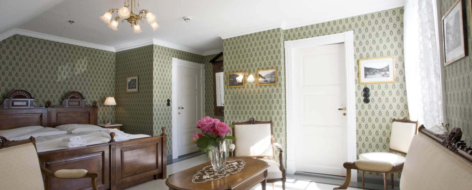 Bedroom - Walaker Hotel