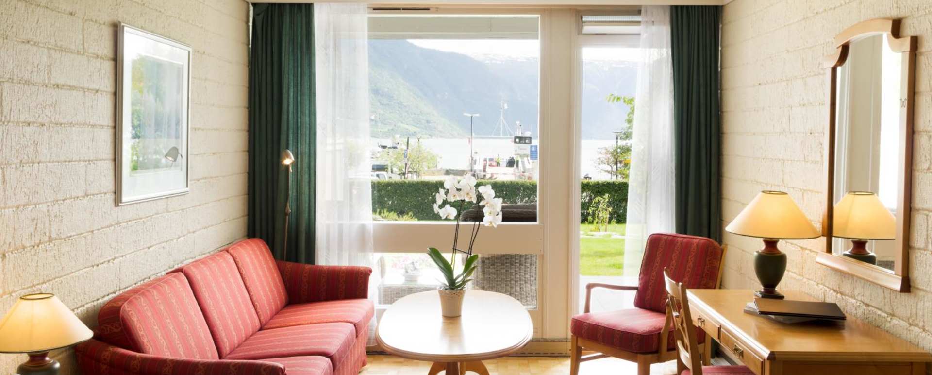 Superior Double Room - Walaker Hotel