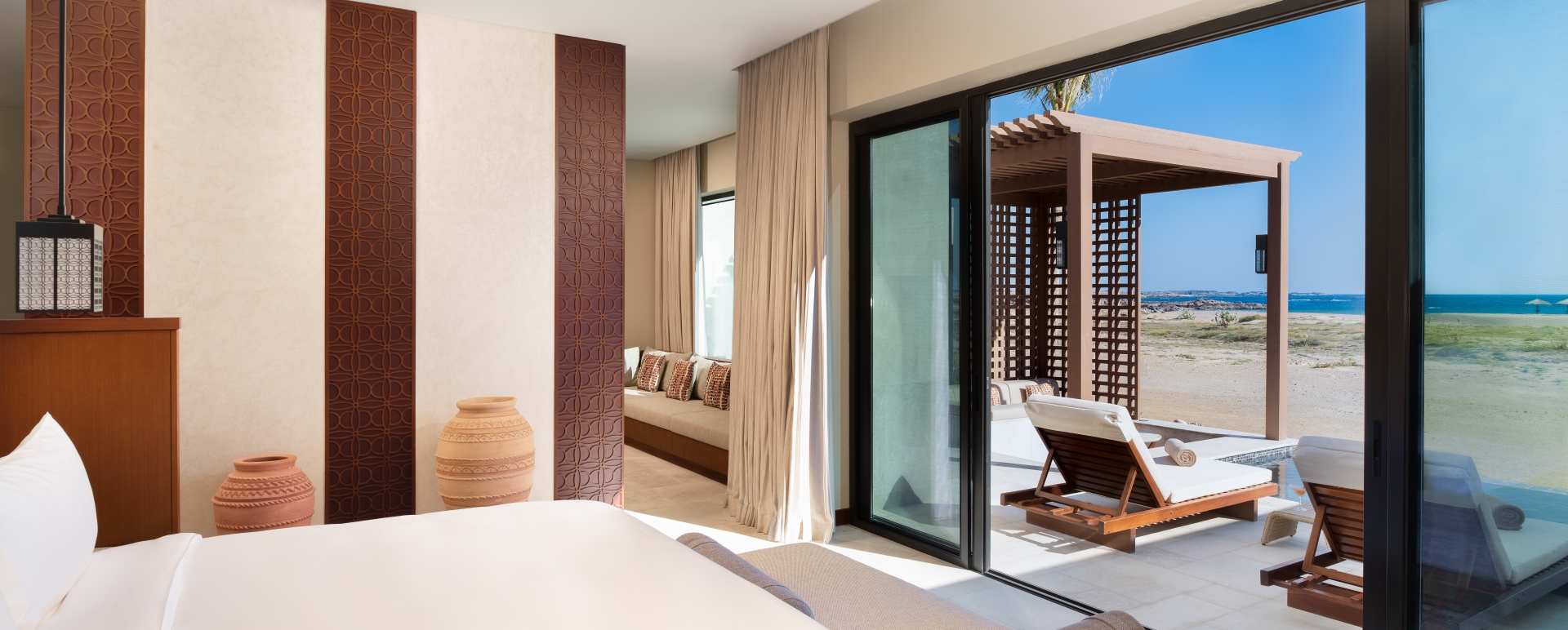 Pool-Villa-Bedroom 