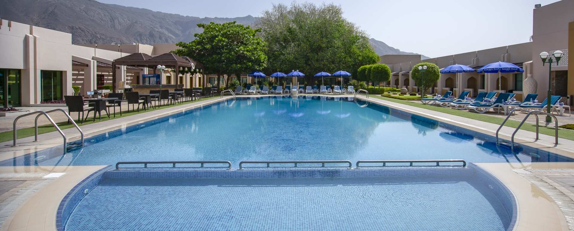 Swimming Pool - Golden Tulip Nizwa