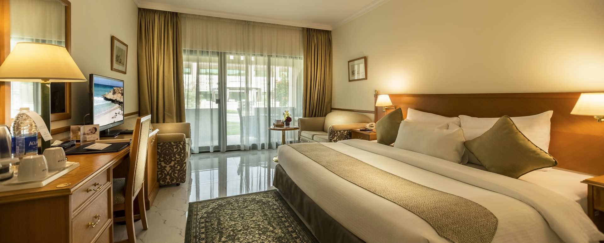 Bedroom - Golden Tulip Nizwa
