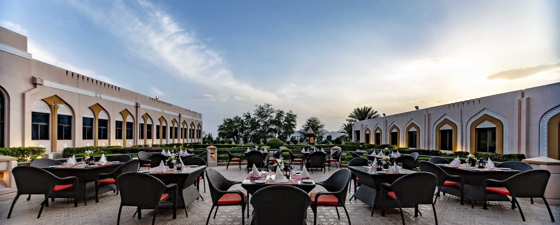 Restaurant - Golden Tulip Nizwa