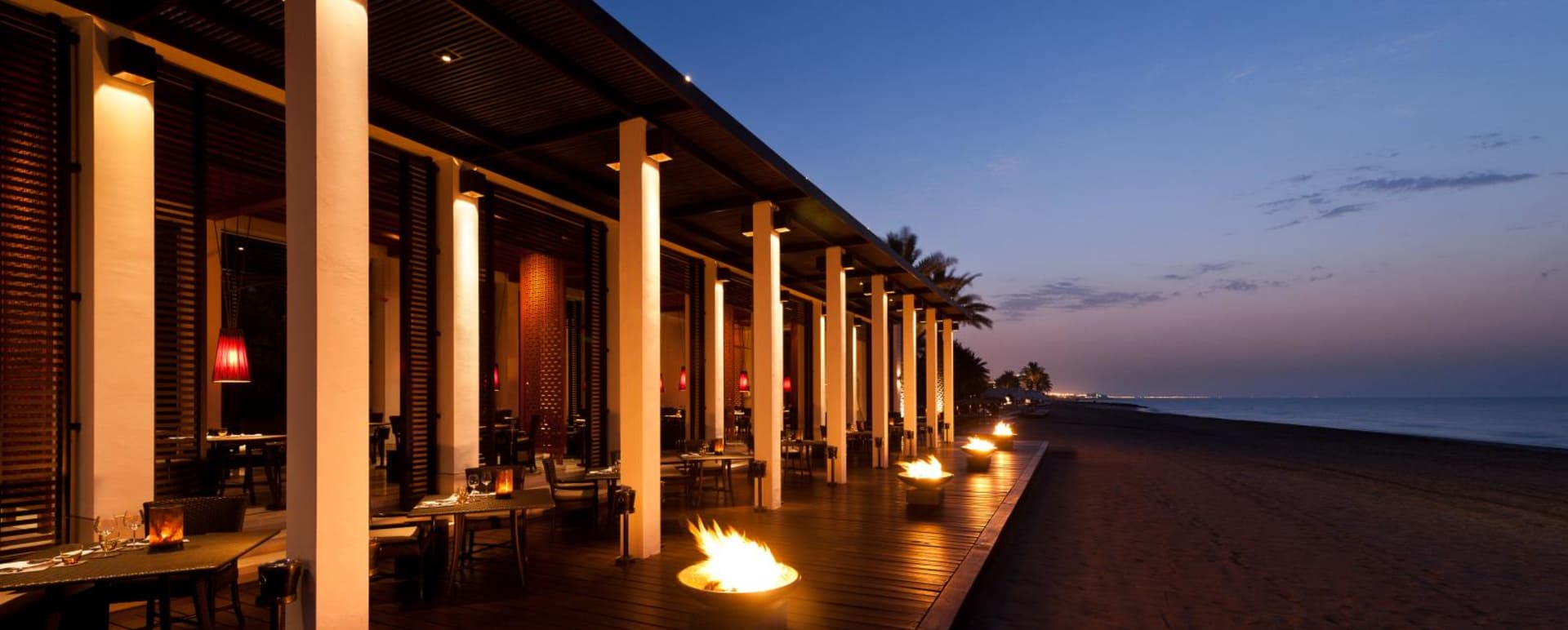Beachfront Restaurant - The Chedi Muscat