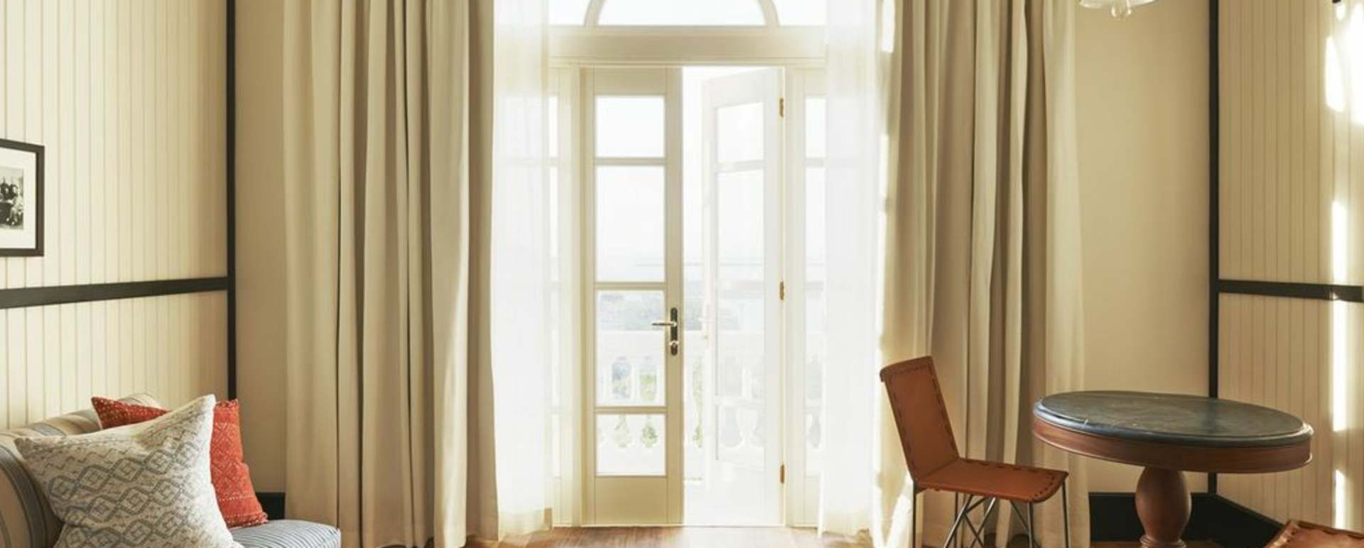 Airy interiors - American Trade Hotel